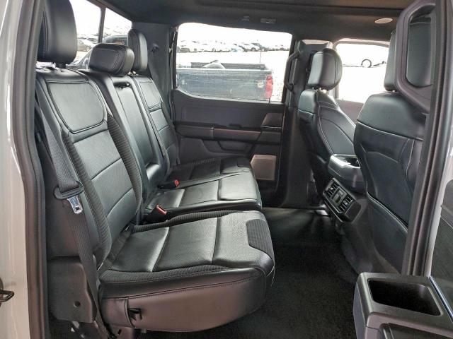 Ford F-150 Raptor Image 9