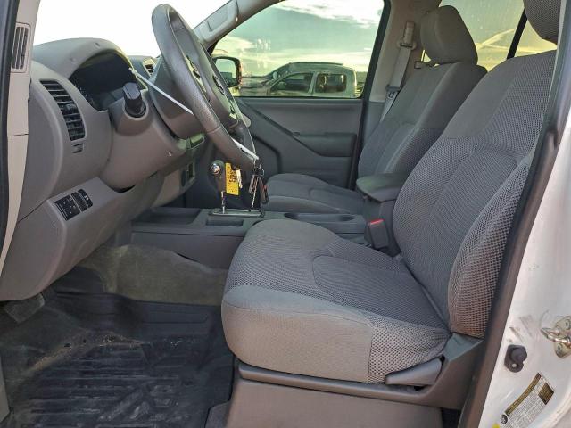 Nissan Frontier S Image 11