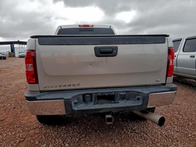 Chevrolet Silverado K2500 Heavy Duty Image 6