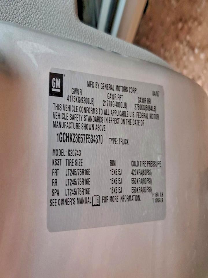 Chevrolet Silverado K2500 Heavy Duty Image 11