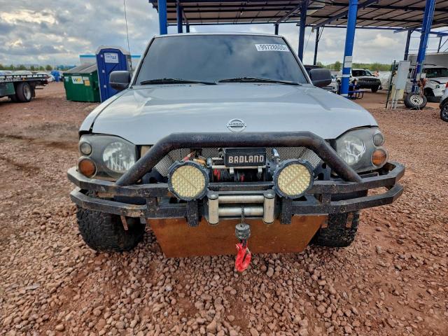 Nissan Frontier Crew Cab Xe Image 8