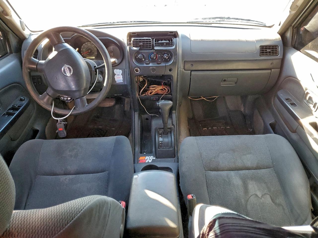 Nissan Frontier Crew Cab Xe Image 3