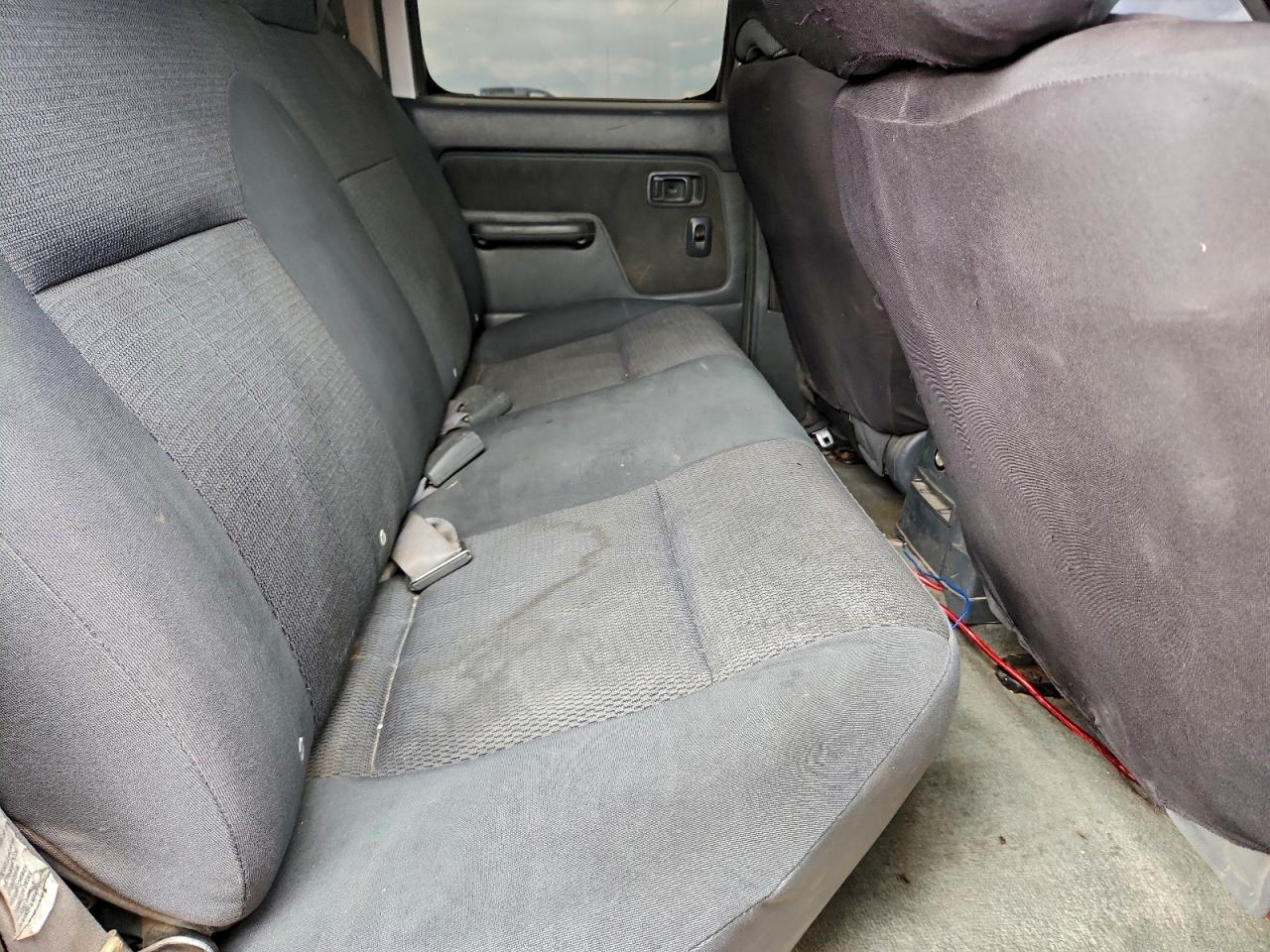 Nissan Frontier Crew Cab Xe Image 7