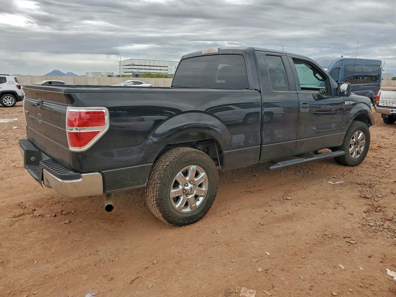 Ford F-150 Super Cab Image 7