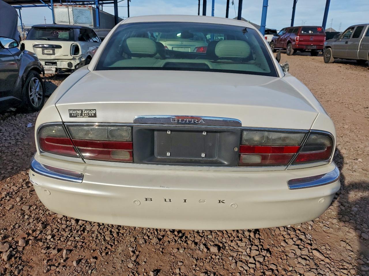 Buick Park Ave Ultra Image 4