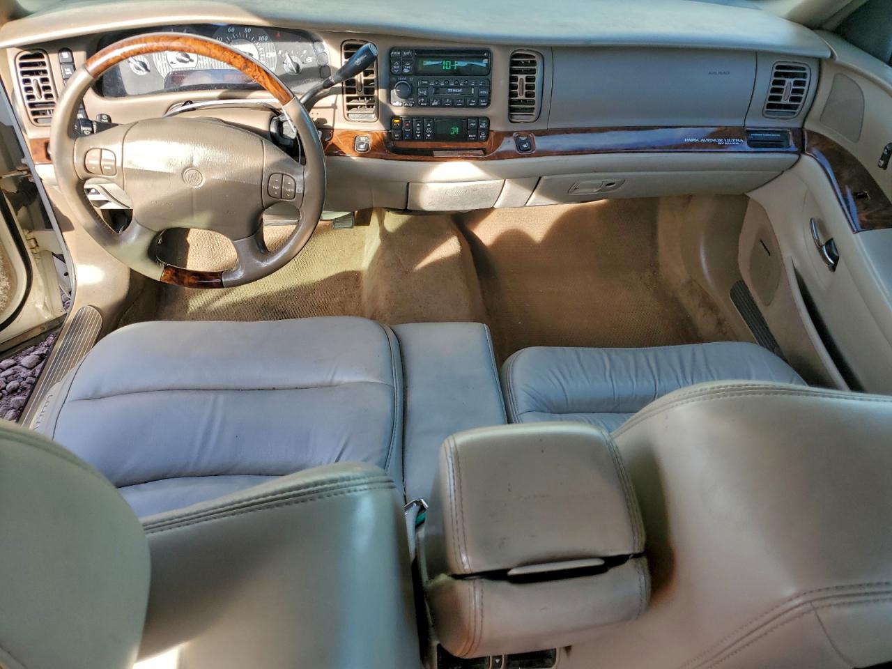 Buick Park Ave Ultra Image 9