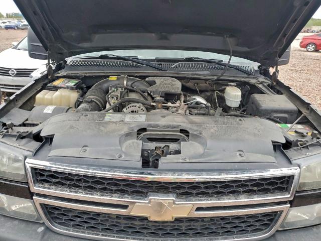 Chevrolet Silverado K2500 Heavy Duty Image 10