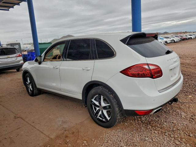 Porsche Cayenne Image 6