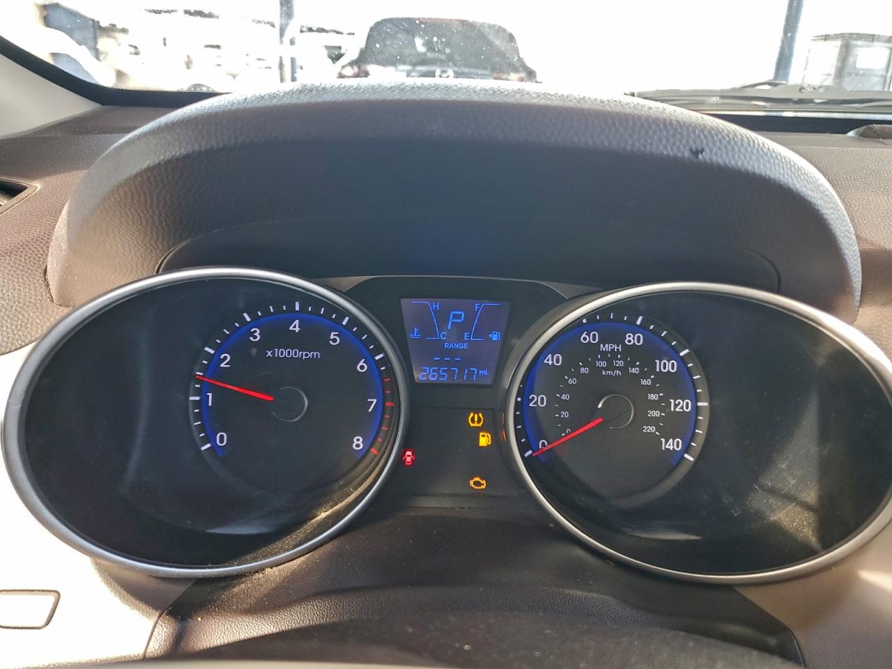 Hyundai TUCSON Gls Image 3