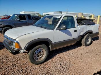  Salvage Chevrolet S-10